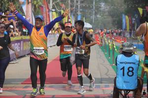 BIB: 46335, 41589
                            <button type="button" onclick="openModal(8247161)" class="btn btn-primary btn-sm float-right btn-popup" data-toggle="modal" data-target=".modal-high-quality">
                        <i class="fas fa-shopping-cart"></i> Add to Cart
                    </button>
                                            <button type="button" onclick="isThisMe(8247161, true)" class="btn btn-success btn-sm float-right btn-popup btn-isme hidden" data-toggle="tooltip" data-placement="bottom" title="นี่คือรูปของคุณใช่ไหม คลิกที่นี่เพื่อเอาเข้าอัลบั้ม">
                        <i class="fas fa-plus"></i> Add to album
                    </button>
                    <button type="button" onclick="isThisMe(8247161, false)" class="btn btn-warning btn-sm float-right btn-popup btn-isnotme hidden">
                        <i class="fas fa-ban"></i> Remove from album
                    </button>